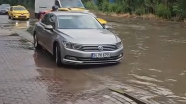 Kocaeli'de sağanak etkili motokuryelere trafik yasağı