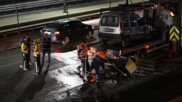 Küçükçekmece'de Trafik Kazası: 2 Yaralı