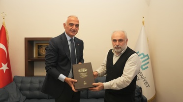 Bakan Ersoy Prof. Dr. Fazlıoğlu ile Görüştü