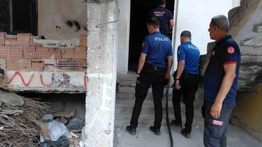 Siirt'te Metruk Binada Yangın Çıktı