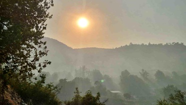 Balıkesir'de Orman Yangınına Müdahale Sürüyor