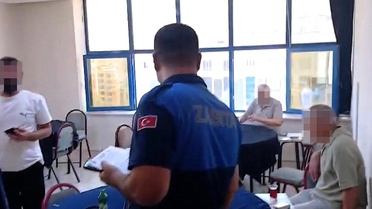 Kumar oynandığı tespit edilen ruhsatsız iş yeri mühürlendi
