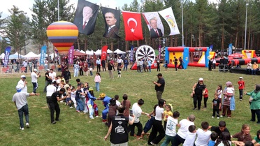 Olur Akdağ Festivali büyük coşkuyla başladı, çocuklar doyasıya eğlendi