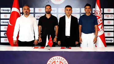 Antalyaspor'da İki Yıllık Sözleşme Yenilemeleri