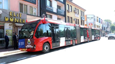 Bursa'nın metrobüsü ilk kez İnegöl'de görücüye çıktı