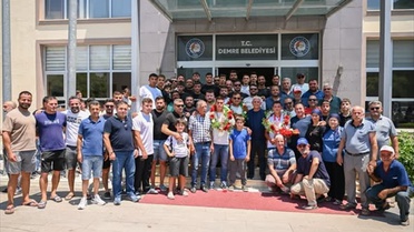 Kırkpınar Şampiyonları Demre'de Coşkuyla Karşılandı
