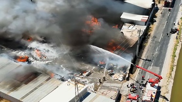 İzmir'de Yangına Dört Koldan Müdahale
