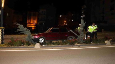 Karaman'da Trafik Kazası: Sürücü Yaralandı