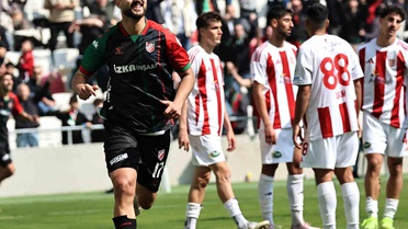 Karşıyaka, Ömer Faruk Sezgin ile masaya oturuyor