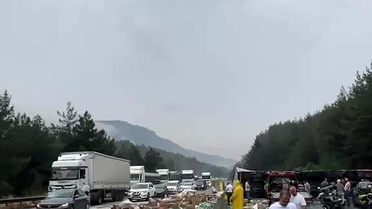 Adana-Pozantı Otoyolunda Tır Kazası