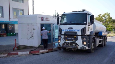 Duraklarda temizlik ve yıkama çalışması yapıldı