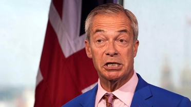 Farage İstifa Etti, Yeniden Aday Olacak