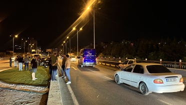 Kayseri'de Zincirleme Kaza: 2 Yaralı