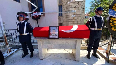 Kazada hayatını kaybeden uzman çavuş, al bayraklı tabutla son yolculuğuna uğurlandı