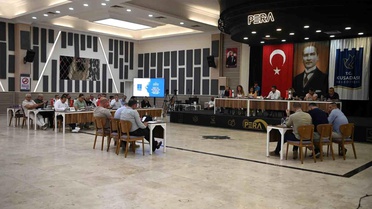 Kuşadası Belediyesi Meclisi'nden elektrikli araç ve engelli erişimi kararı
