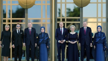 NATO Zirvesi'ne katılan liderler ve first ladyler şıklıkta yarıştı