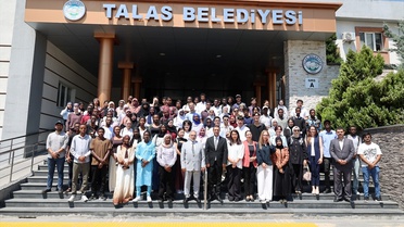 Talas Belediyesi'nden Uluslararası Öğrencilere Destek