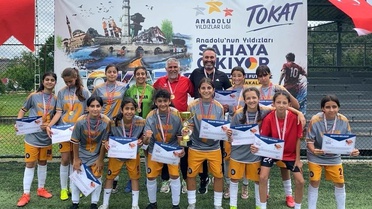 ANALİG Kız Futbol Takımı Türkiye Şampiyonası'na Katılıyor