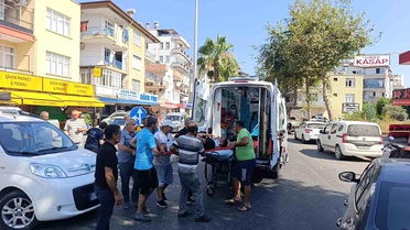 Manavgat'ta Motosiklet Kazası: İki Yaralı