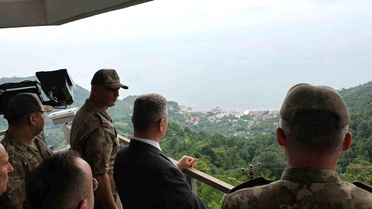 Vali Ergün, Sarp ve Yolbaşı Karakollarını Ziyaret Etti