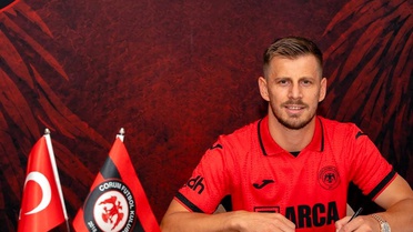 Çorum FK, Ylber Ramadani'yi Transfer Etti