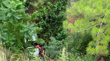 Hatay'da Uçurumdan Yuvarlanan Araçta Sürücü Yaralandı