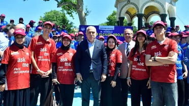 Fatih'te gönüllü öğrenciler tarihi mekanları turistlere anlatacak