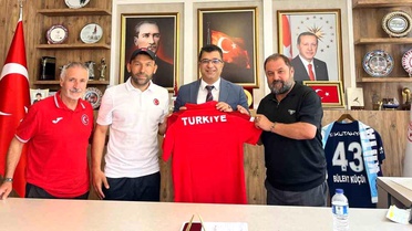 Türkiye İşitme Engelliler Genç Futsal Takımı Kütahya'da Kamp Yapıyor