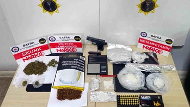 Uyuşturucu ve Silah Bulunan 2 Sanığa 18 Yıl Hapis