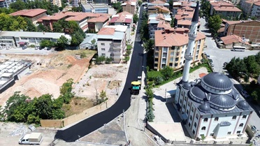 Battalgazi'de asfalt mesaisi aralıksız sürüyor