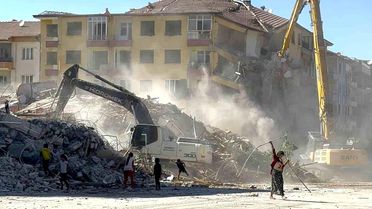 Beydağı Oteli Davası Ertelendi