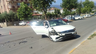 Ödemiş'te Kaza: 4 Yaralı