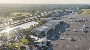 Palm Beach Havalimanı'nın Adı Değişti