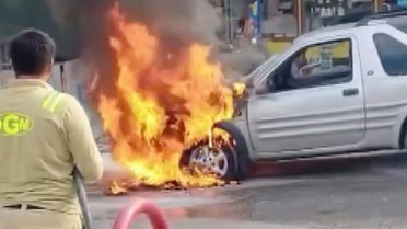 Yıllarca para biriktirip satın aldı, gözünün önünde alev alev yandı