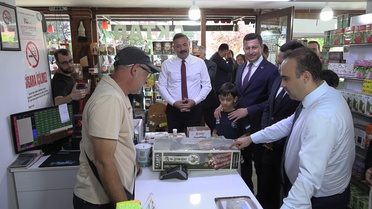 Bakan Kacır Zonguldak'ta Esnafı Ziyaret Etti