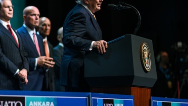 Beyaz Saray'dan Trump-Erdoğan tokalaşma karesi