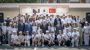 200 liseli Srebrenitsa için Bosna'ya uğurlandı