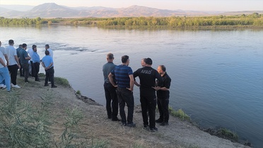 Muş'ta Nehirde Kaybolan Çocuk İçin Arama Başlatıldı