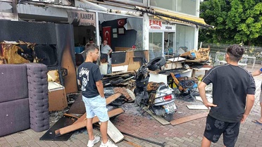 Uyurken camın patlama sesine uyandı, ihbarla iş yerini küle dönmekten kurtardı