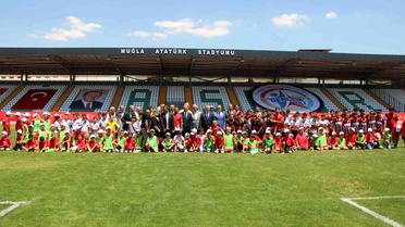 Bakan Bak'tan Muğla'ya Spor ve Yurt Müjdeleri