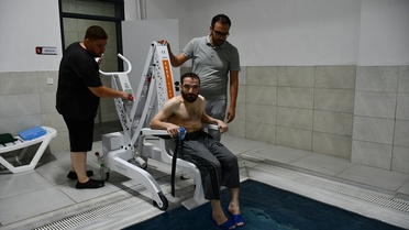 Batman'da Engelli Bireylere Yüzme İmkanları