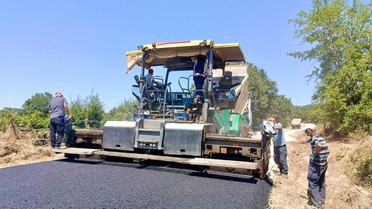 Bilecik'te Köy Yolu Sıcak Asfalt Projesi