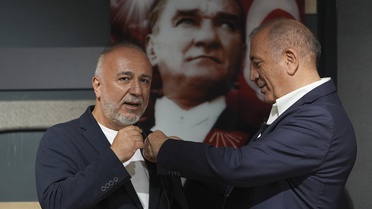 CHP'ye 200 Yeni Üye Katıldı