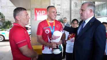 Bakan Bak Muğla'da Spor Tesislerini İnceledi