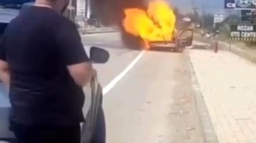 Kozan'da Otomobil Yangını
