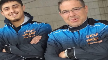 Oğlunu kurtarmak isterken o da akıma kapıldı: 2 ölü