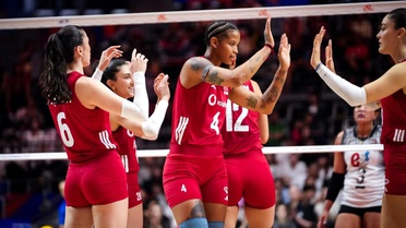 A Milli Kadın Voleybol Takımı Tayland'ı Yendi