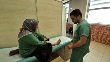 İlk Ayakkabısını Giyen Melek'in Mutluluğu