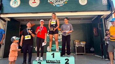 Kemaliye'de Gençlik ve Çocuk Koşusu Coşkusu