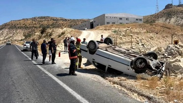 Mardin'de Takla Atan Araçta 2 Yaralı